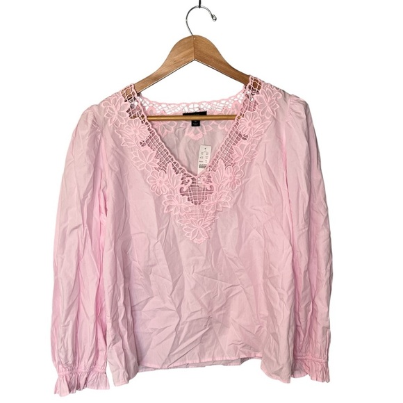 NWT J. Crew V-Neck Top with Eyelet Trim Baby Ballet Pink - Picture 3 of 12